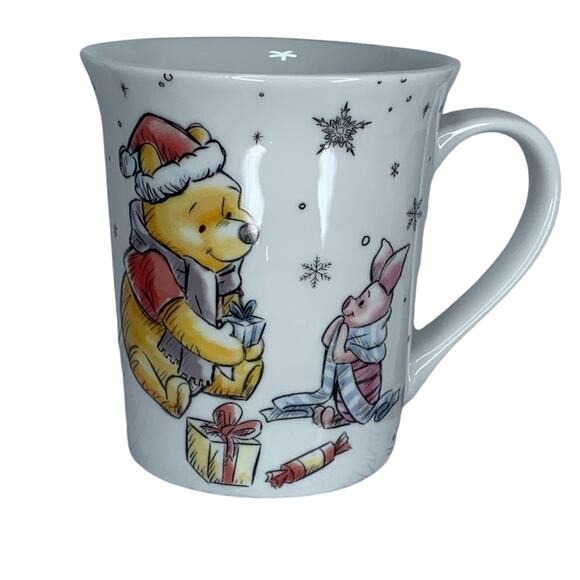 Disney NWT Winnie The Pooh and Piglet Snow Flake Mug Christmas Holiday Season - Picture 1 of 9